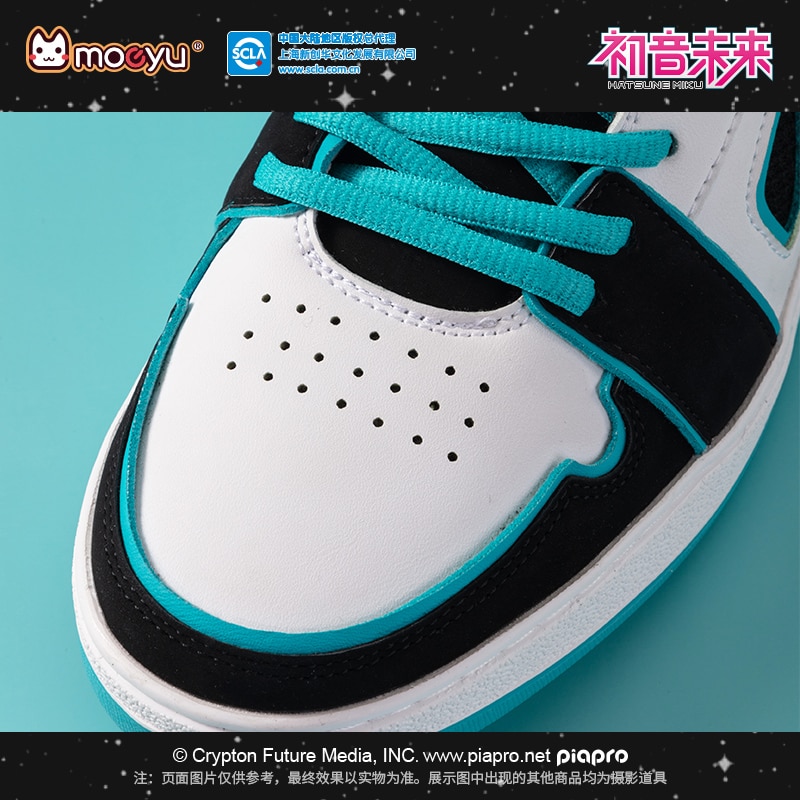 2022 Moeyu Anime Miku Shoes for Men Vocaloid Cosplay Male Sneakers Women Tennis Sports Athletic Shoe 4 - Miku Plush